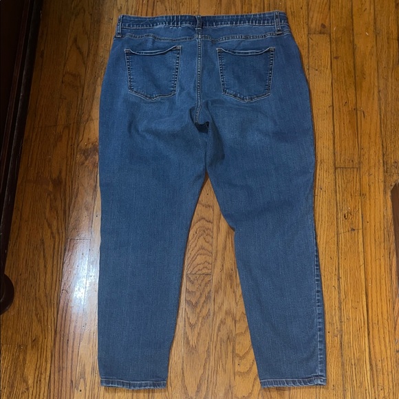 Ava & Viv Classic Blue Women's Jeans Size 16W - Picture 7 of 7